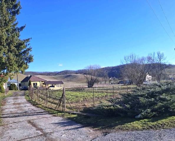 PLEŠ -domček s OVOCNÝM SADOM 2049 m2 - 6