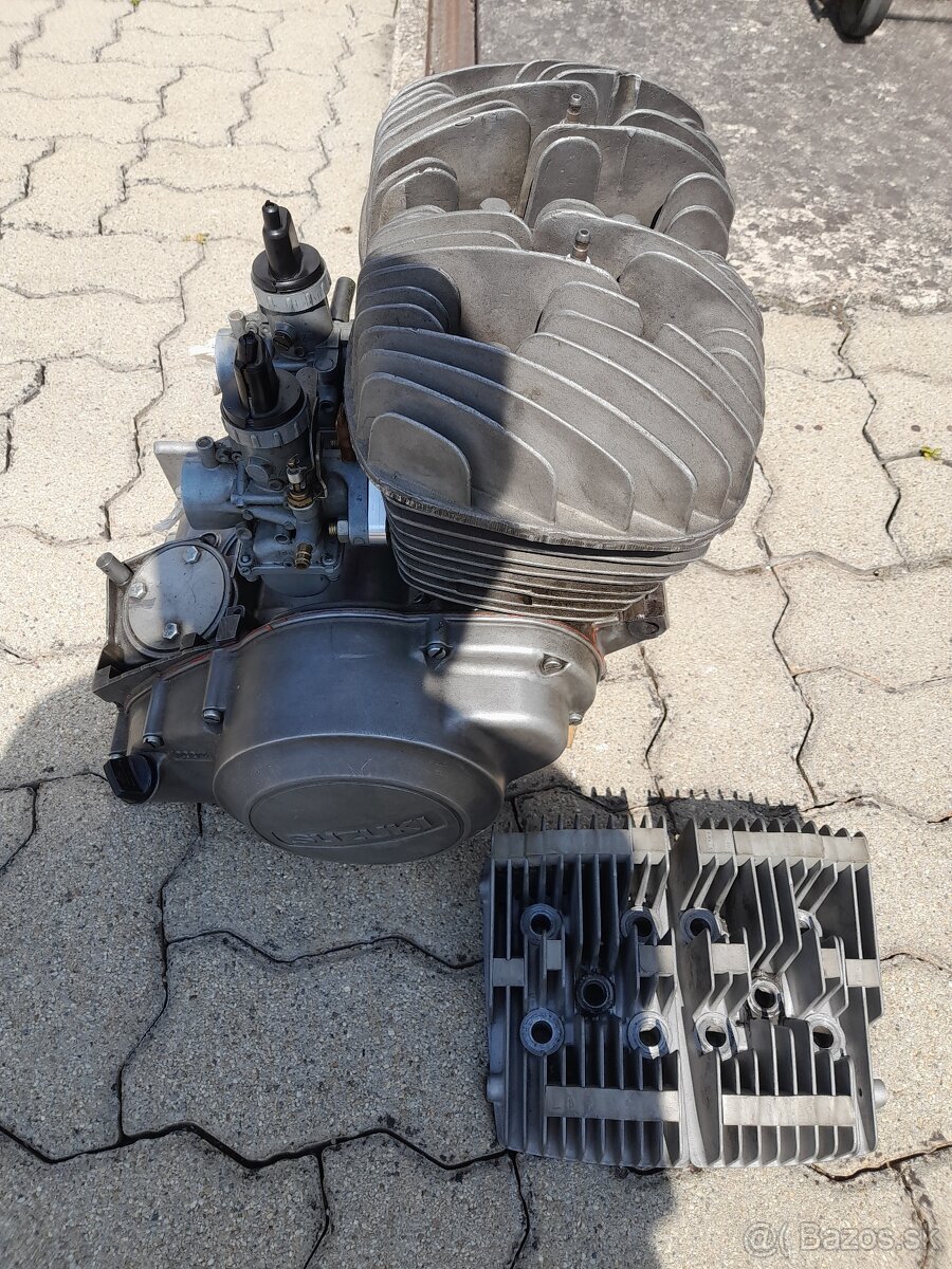 Predám motor SUZUKI T 250 - 6