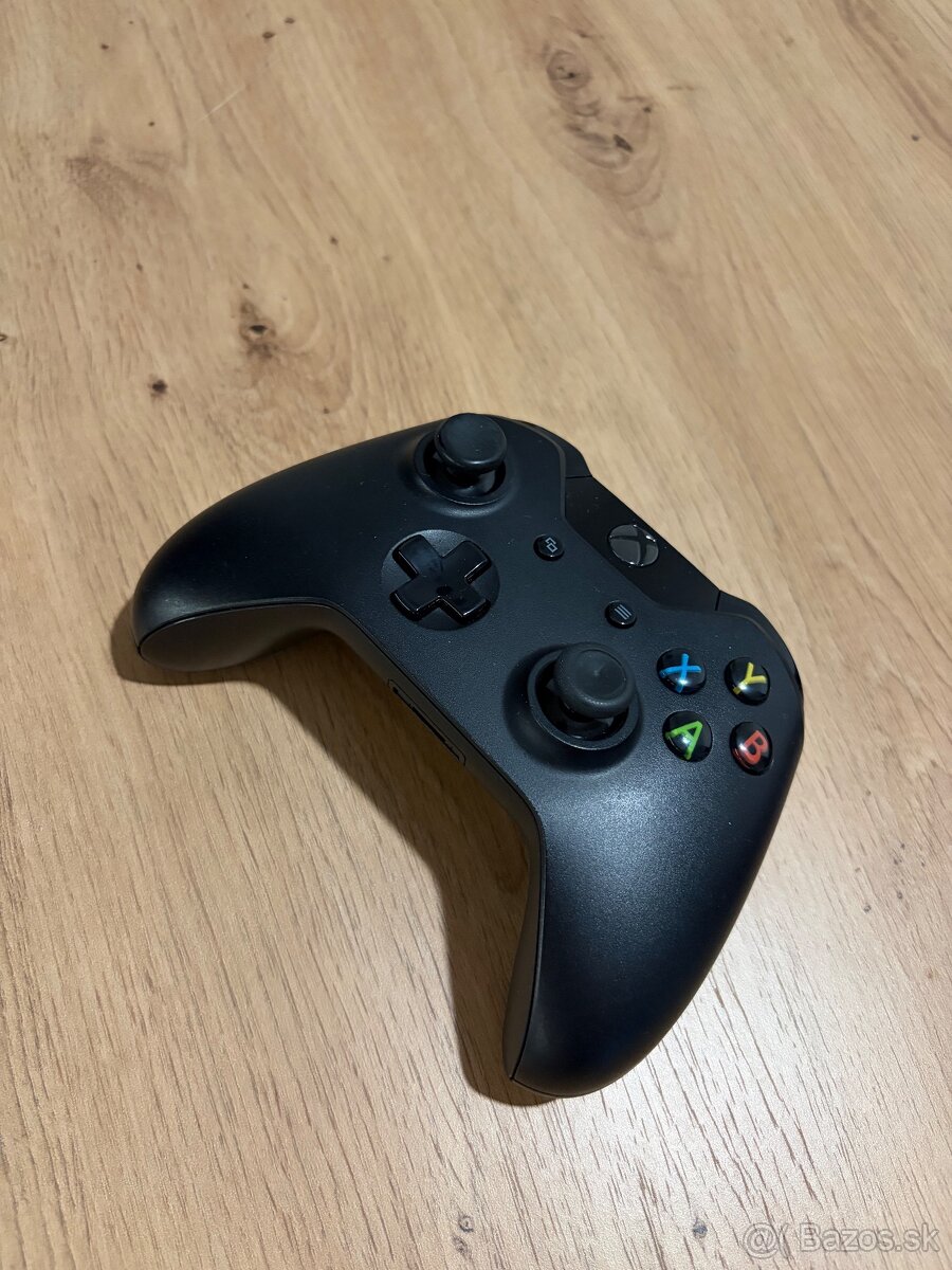 XBOX ONE 500 GB + KINECT + PRÍSLUŠENSTVO A HRY - 6
