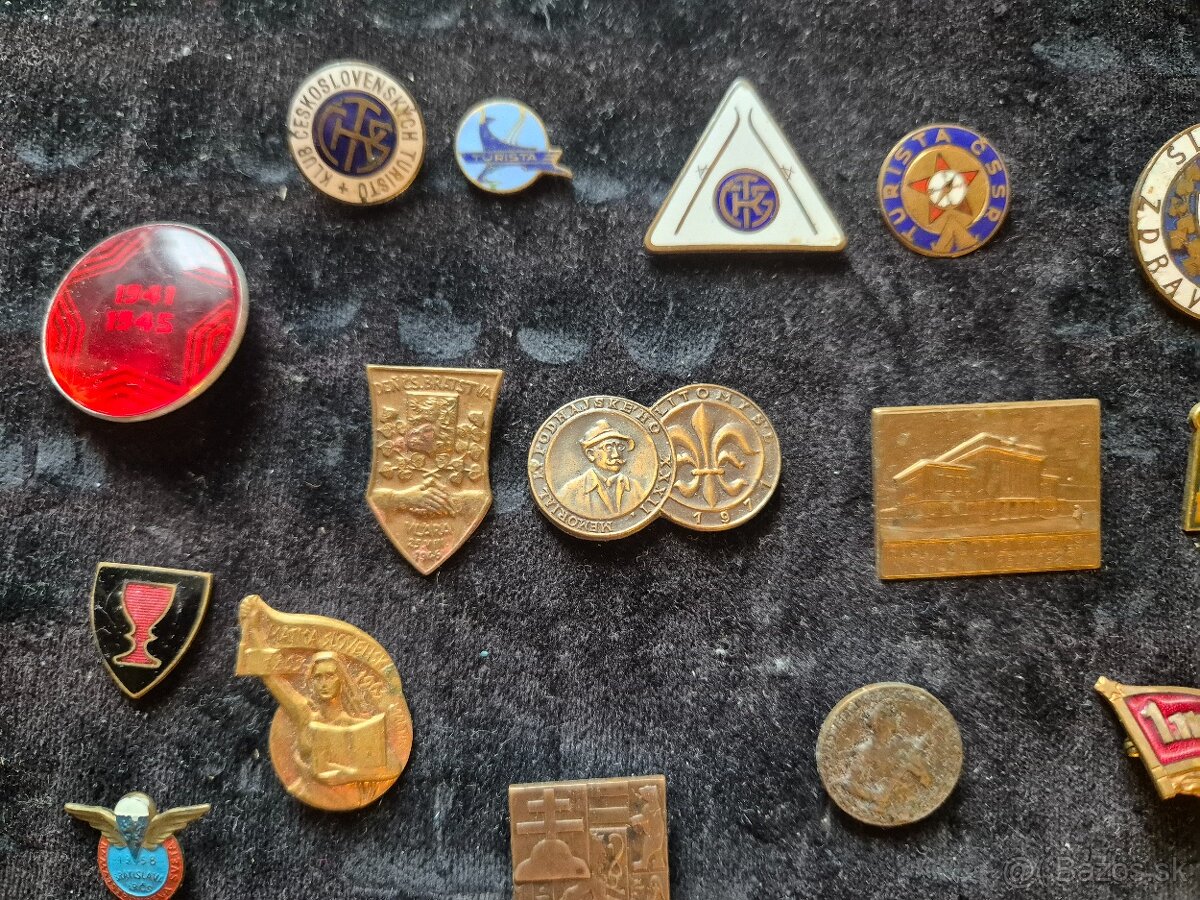 Predam stare odznaky - 6