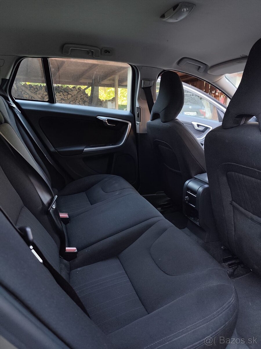 Volvo V60 2011 - 6