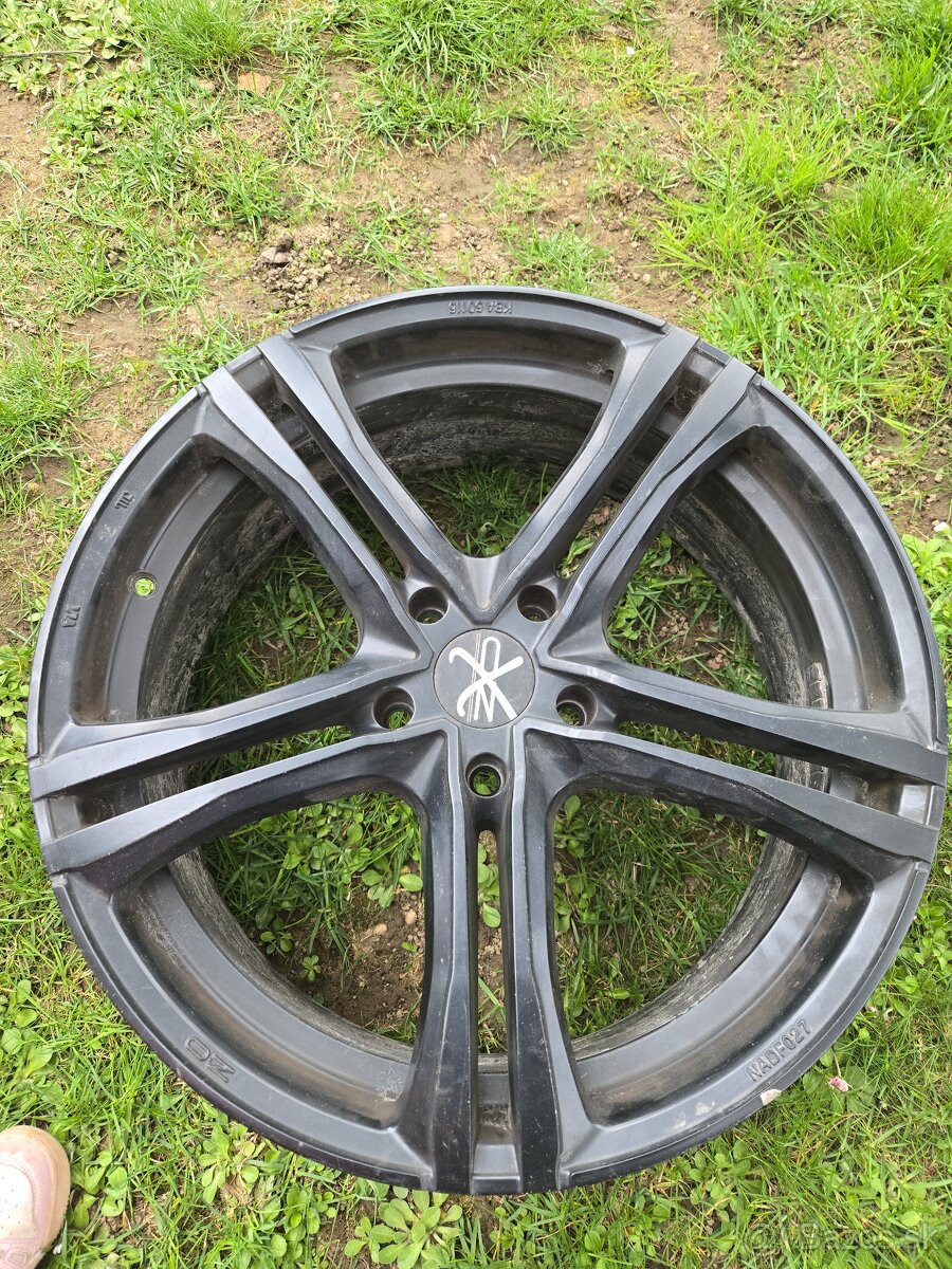 Disky Oz X5B MB 8x19 5x112 ET35 - 6