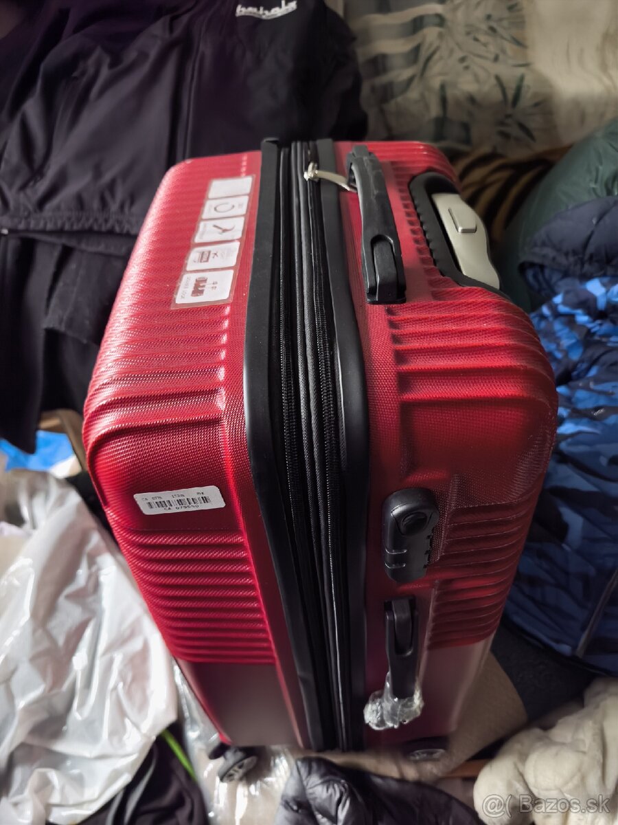 Kvalitné cestovné kufre, rôzne veľkosti - 6