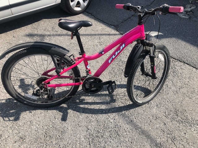 Predám krásny dievčenský bicykel - 6