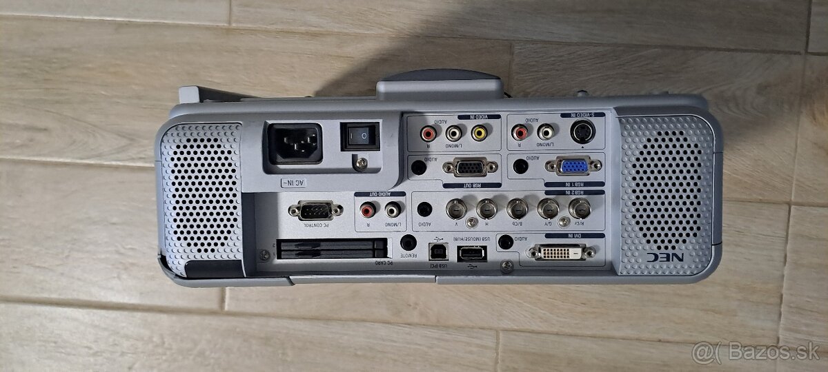 Projektor NEC MT1065 - 6