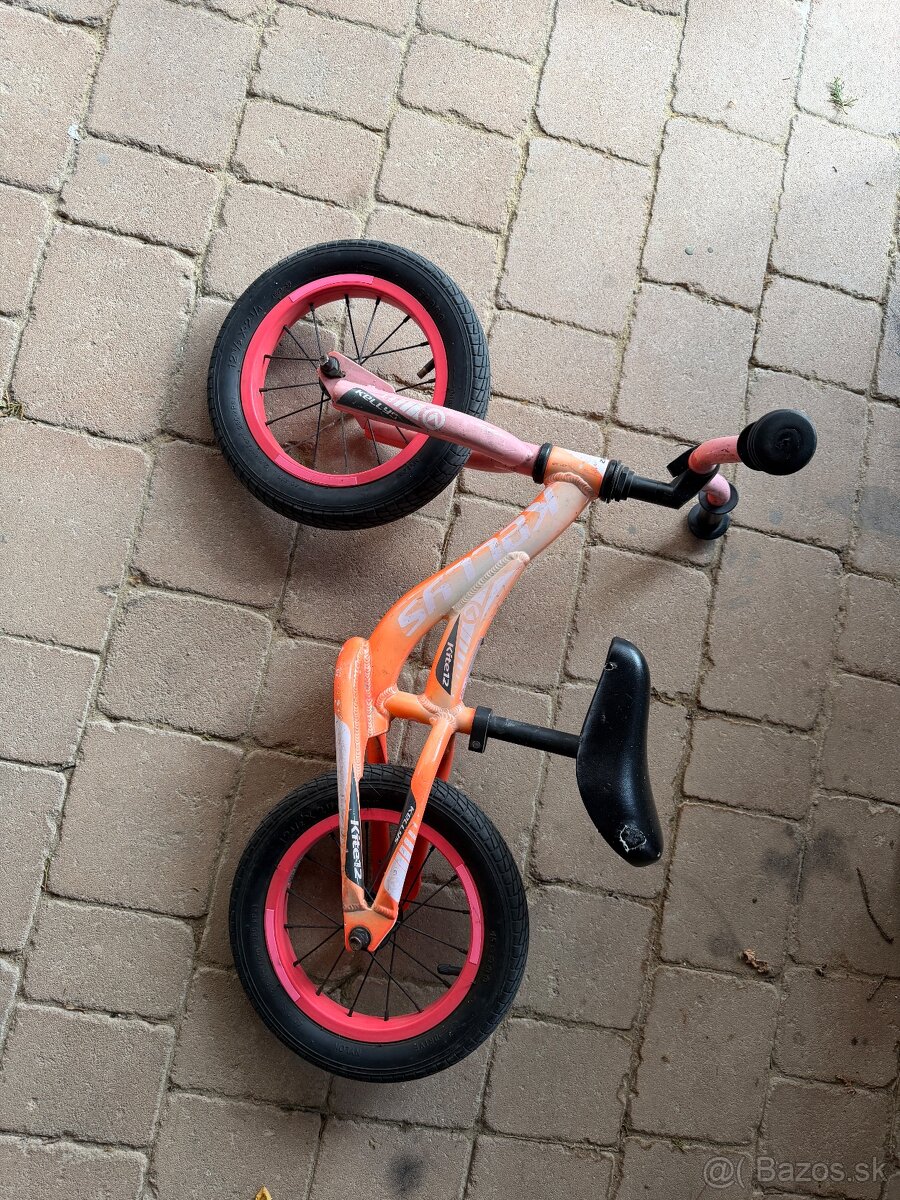 Detská postielka, kočík, odrážadlá, bicykel - 6