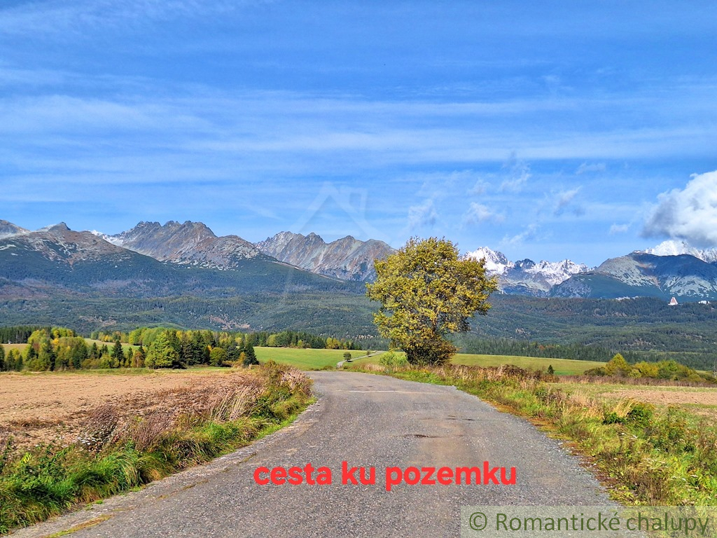 Slnečný rekreačný pozemok v lese pod Vysokými Tatrami v lo - 6