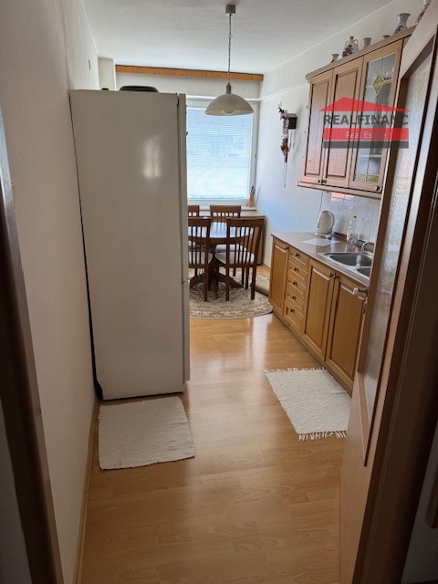 Na predaj veľký 3 - izbový byt na Hlavnej ulici v Trnave - 6