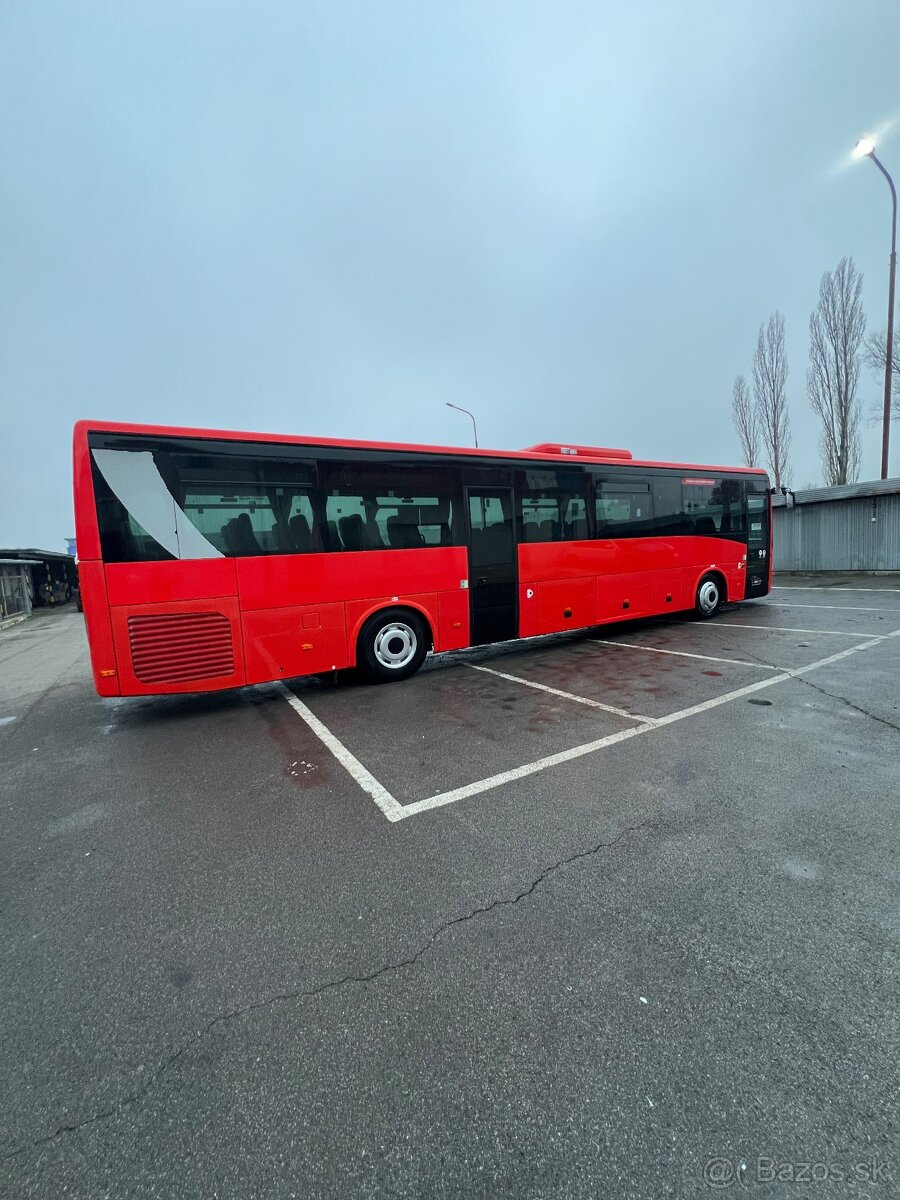 Iveco Crossway 13M €6 58 miest - 6