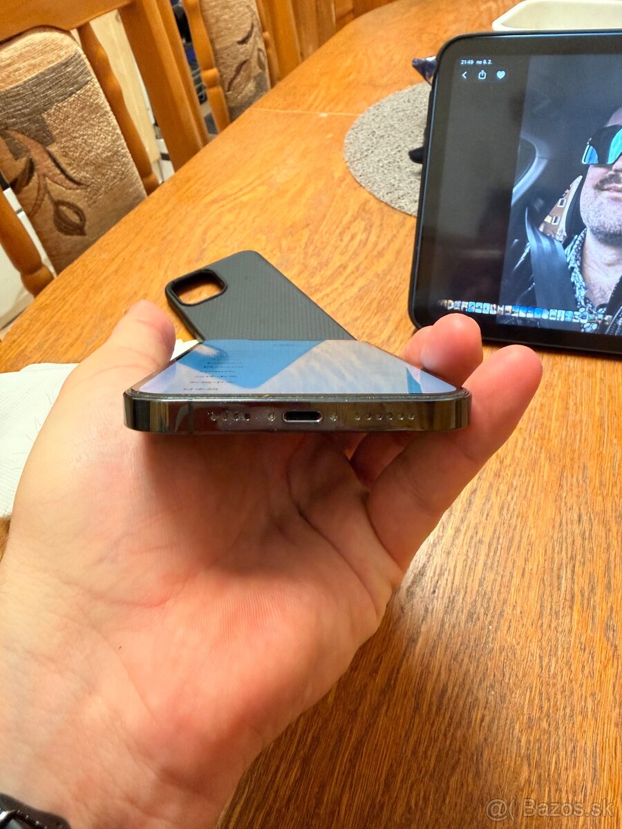 Apple iPhone 12 Pro Max - 6