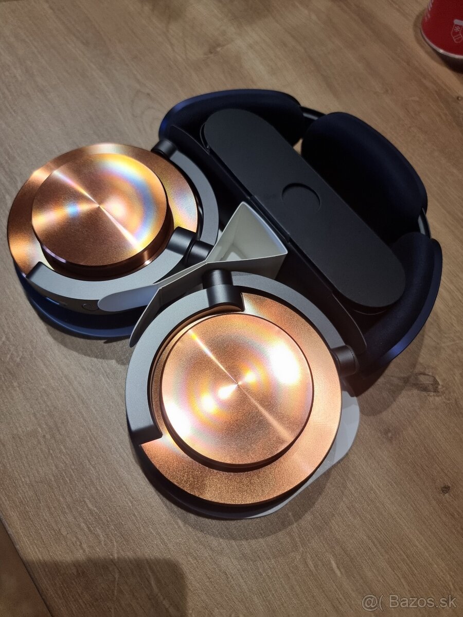 Sluchadla Dyson onTrac (CNC meď) - 6