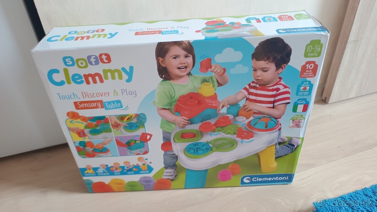 Clemmy stolik s kockami - 6