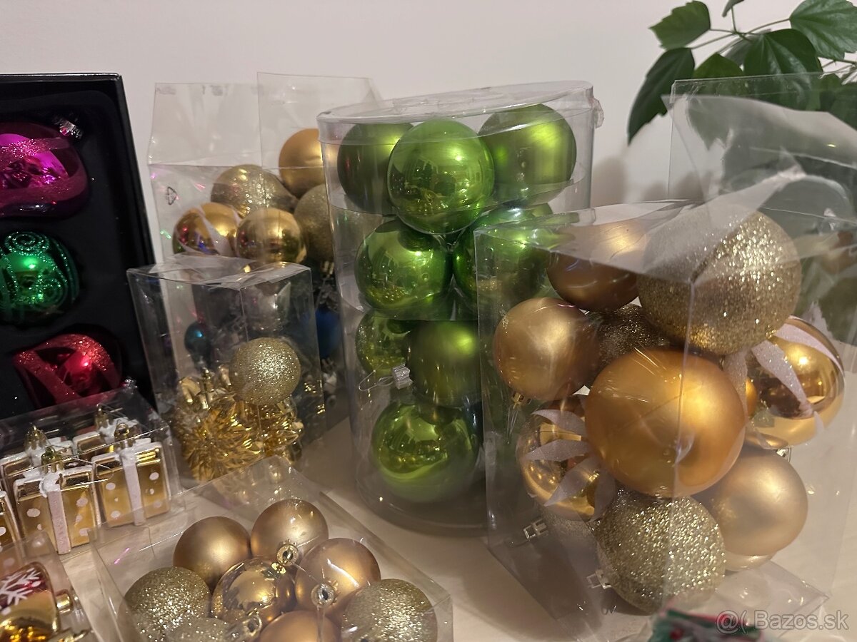 Vianocny stromcek 180 cm vratane ozdob a svetiel - 6