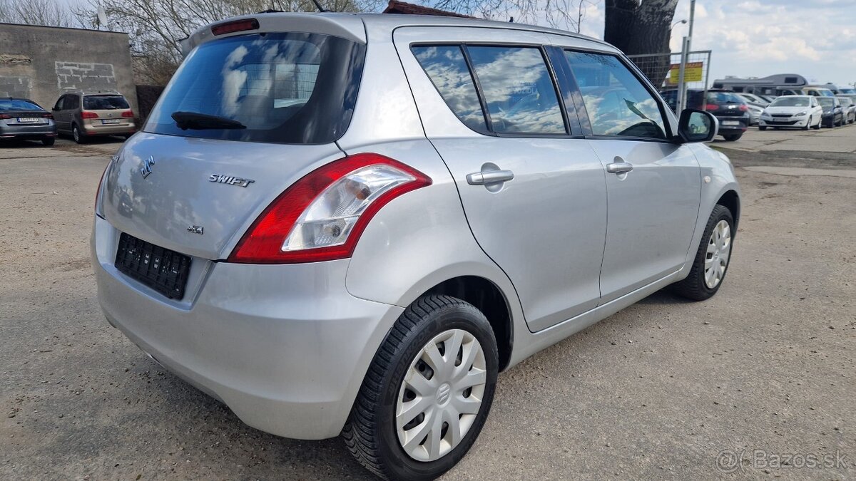 Predám SUZUKI SVIFT 1.3 BENZIN - 6