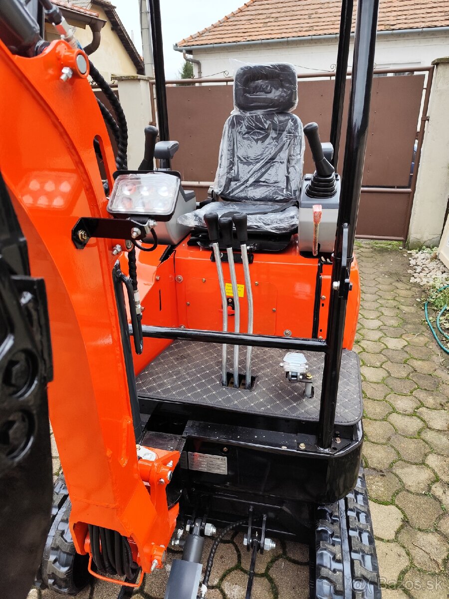 Predám nový minibager 1,5t - 6