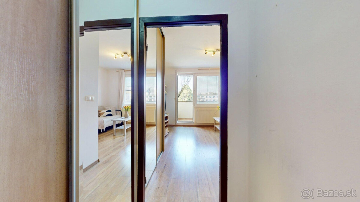 Garsónka s veľkou loggiou, Beňadická - 6