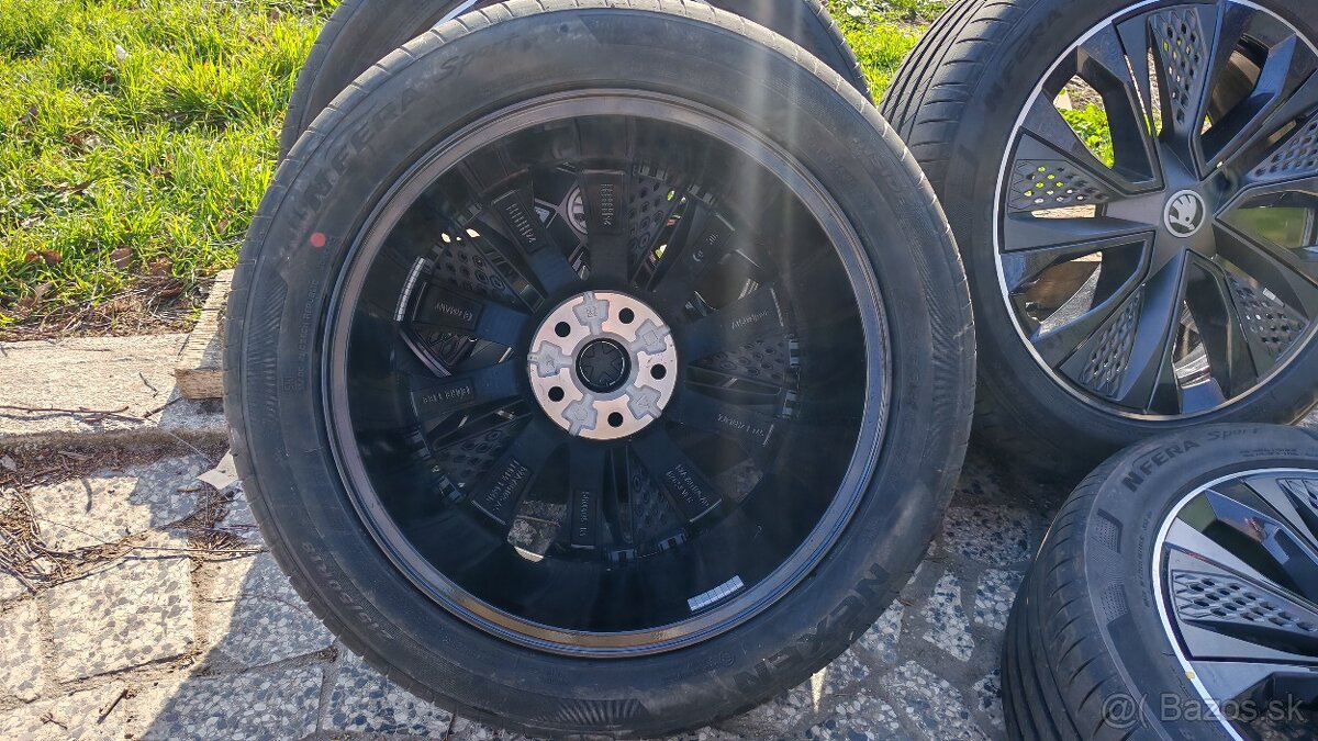 5x112 R18 --- ŠKODA KAROQ - 6