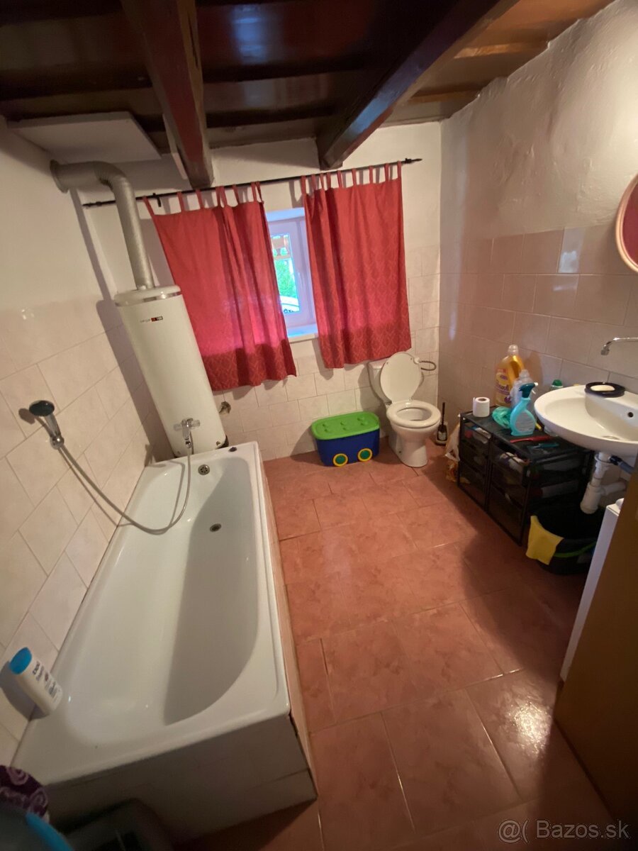 🏡 Na predaj chalupa vhodná na celoročné bývanie – Ratkovská - 6