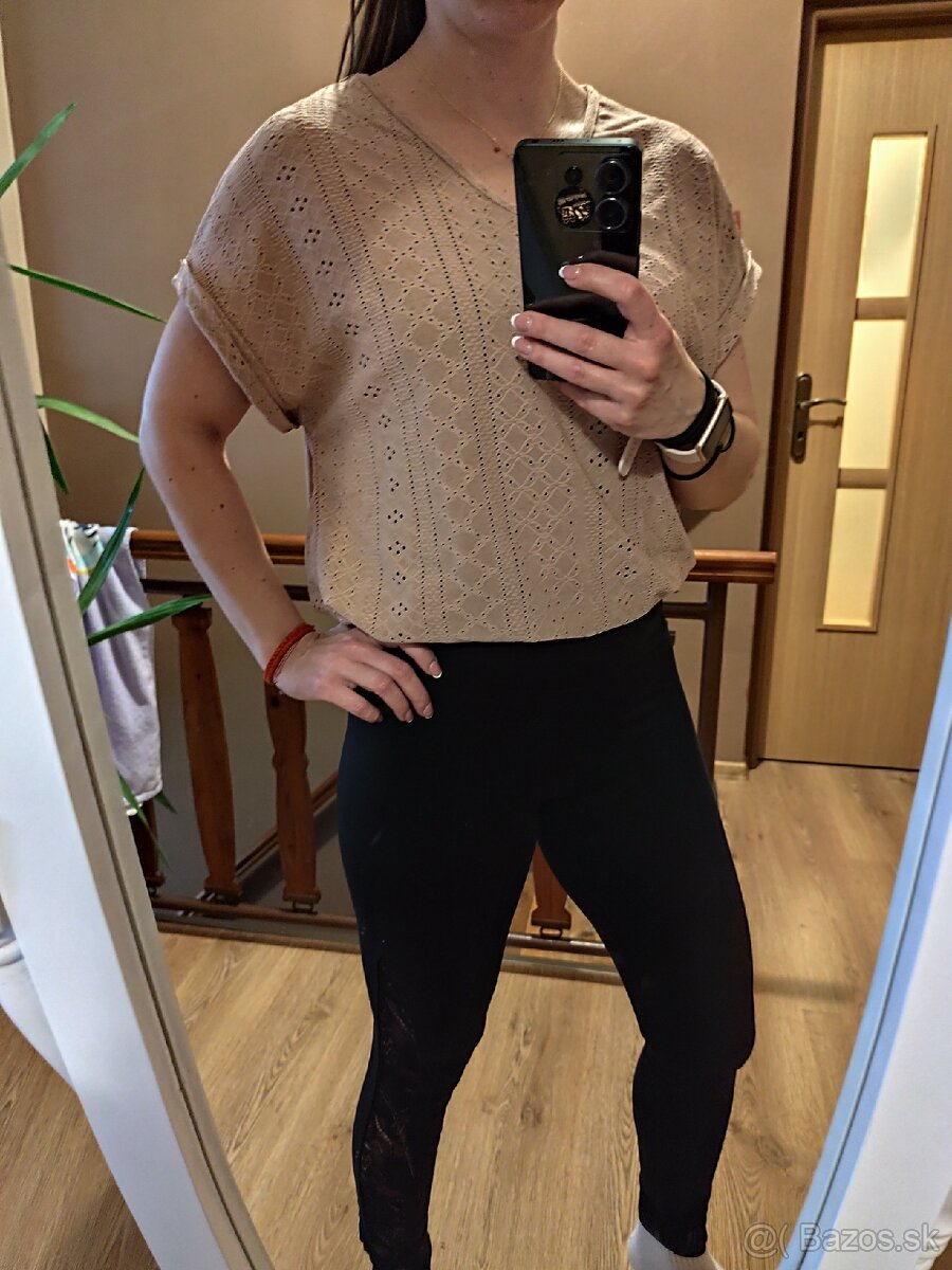 Dámske dierkované tričko staroružovej farby - 6