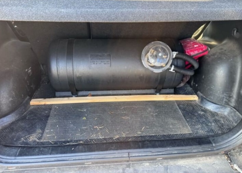 Suzuki Grand Vitara 2.4 benzin LPG 4x4 - 6