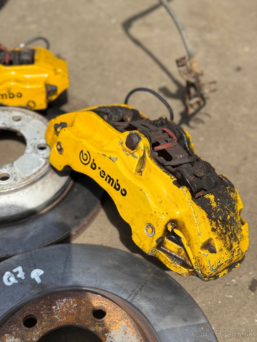 Predám brzdice kotuce Brembo Audi q7 brembo - 6