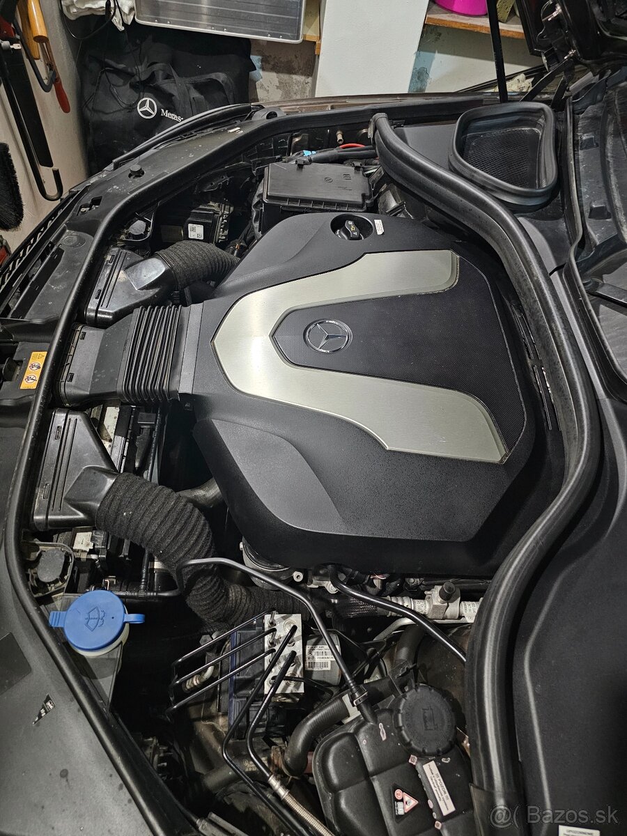 Mercedes Benz 350 D - 6