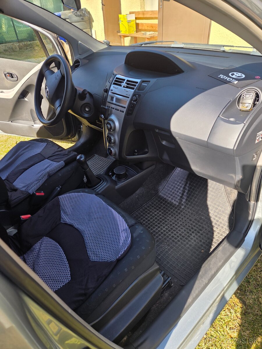 Toyota yaris - 6