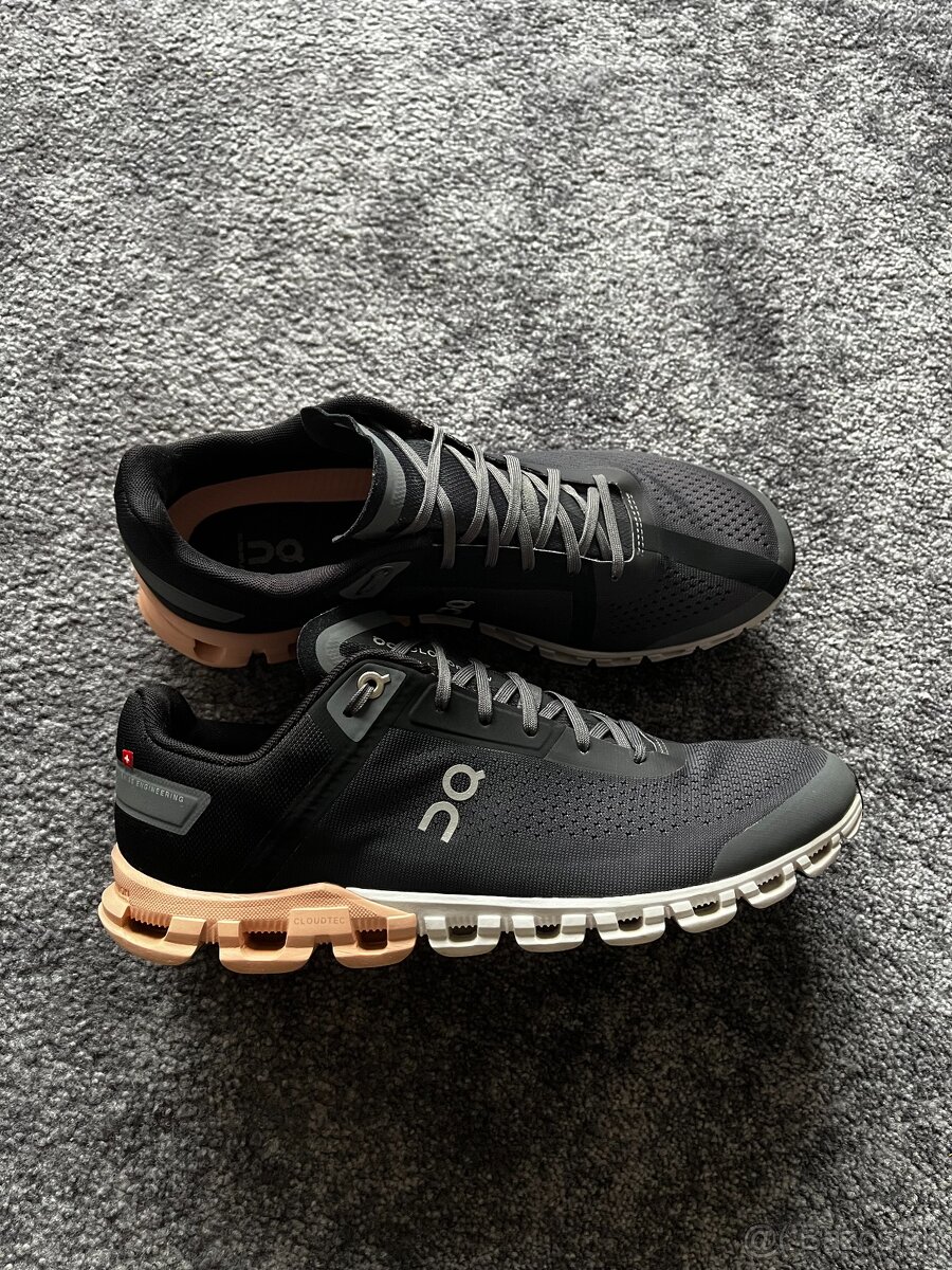 14x boty On Running Cloud vel 42 - 42,5 - 43 - 6