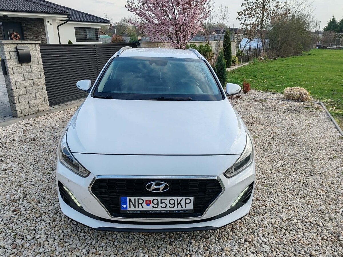 Hyundai i30 combi 1.6crdi - 6