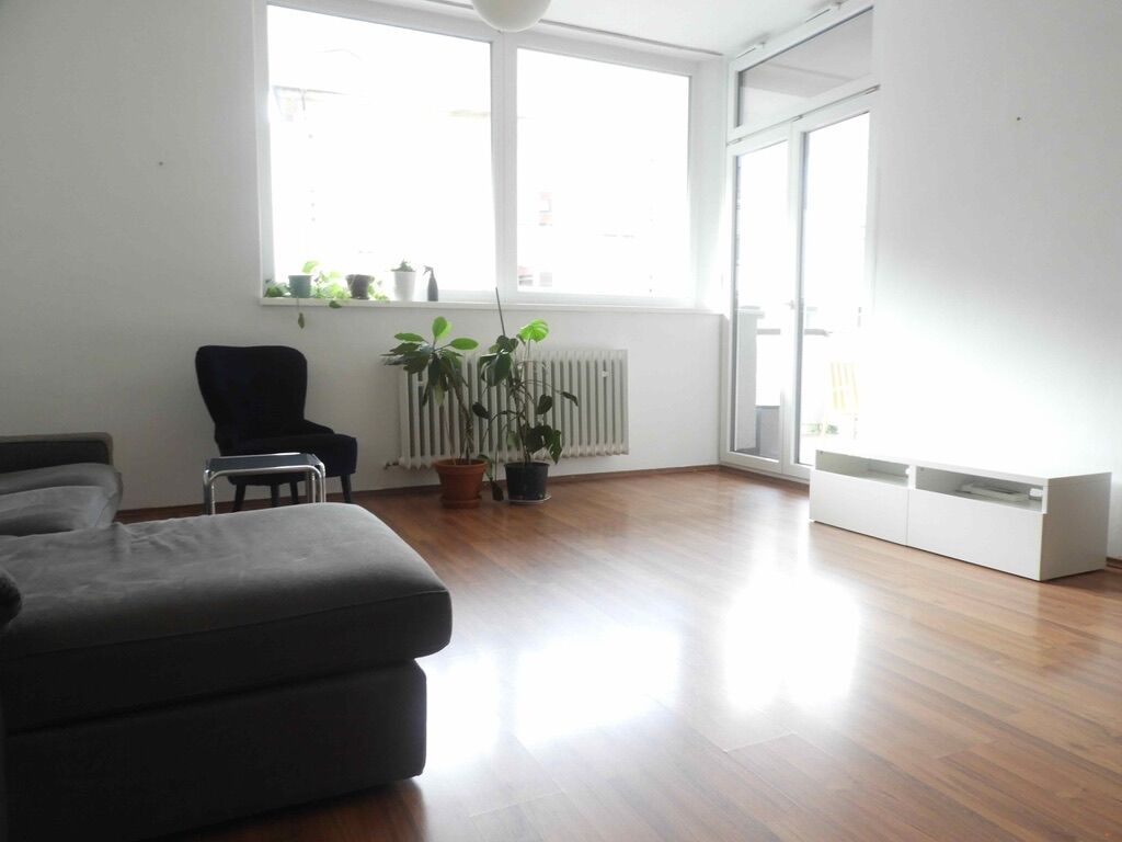 Prenájom 4-izbového bytu v centre Bratislavy, Kováčska ulica - 6