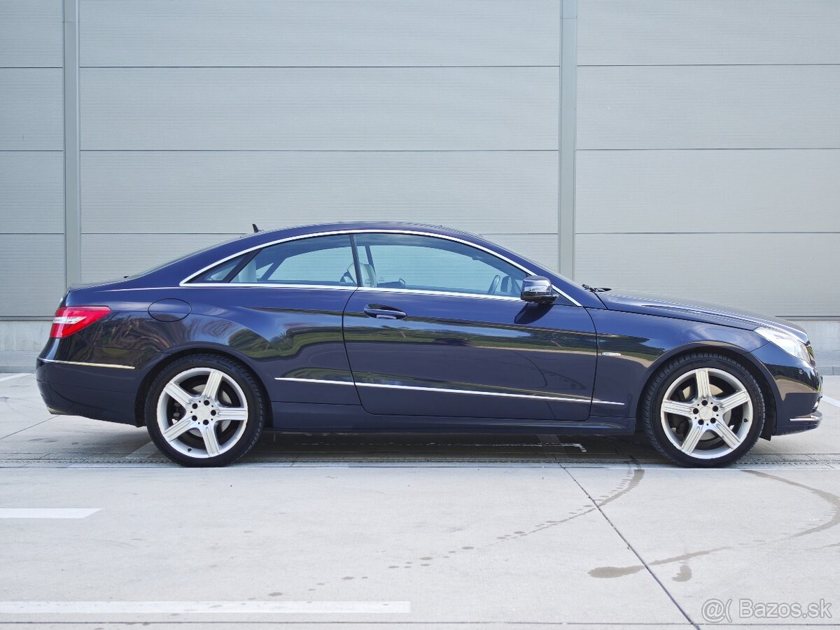Mercedes-Benz E 350CDI Coupé 2011 - 6
