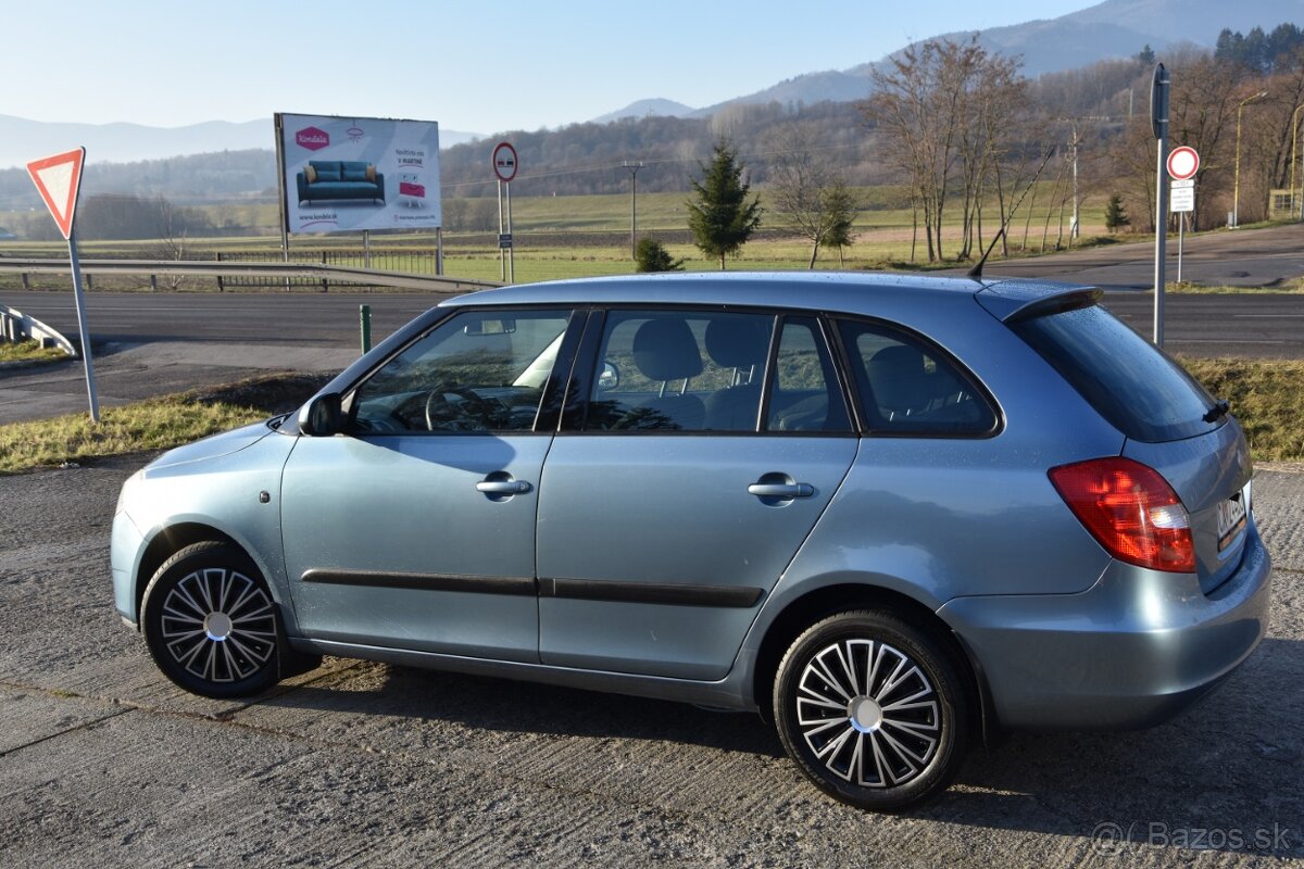 Škoda Fabia Combi 1.4 16V Ambiente - 6