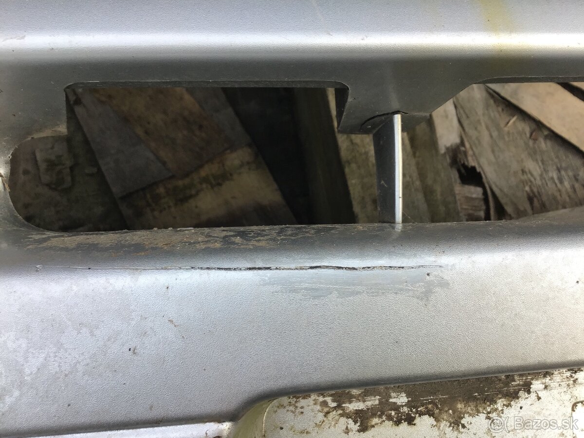 Nissan Terrano predny nárazník - 6