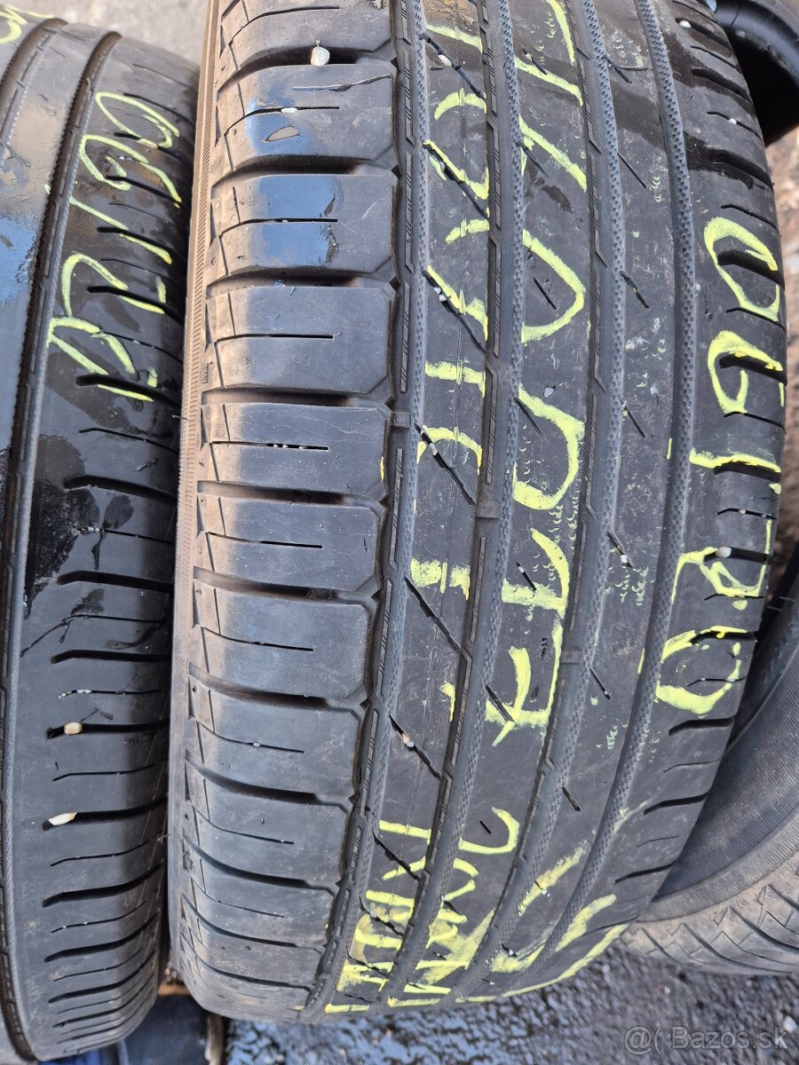 Predam letne pneu 4x 215/60R17 Nokian - 6
