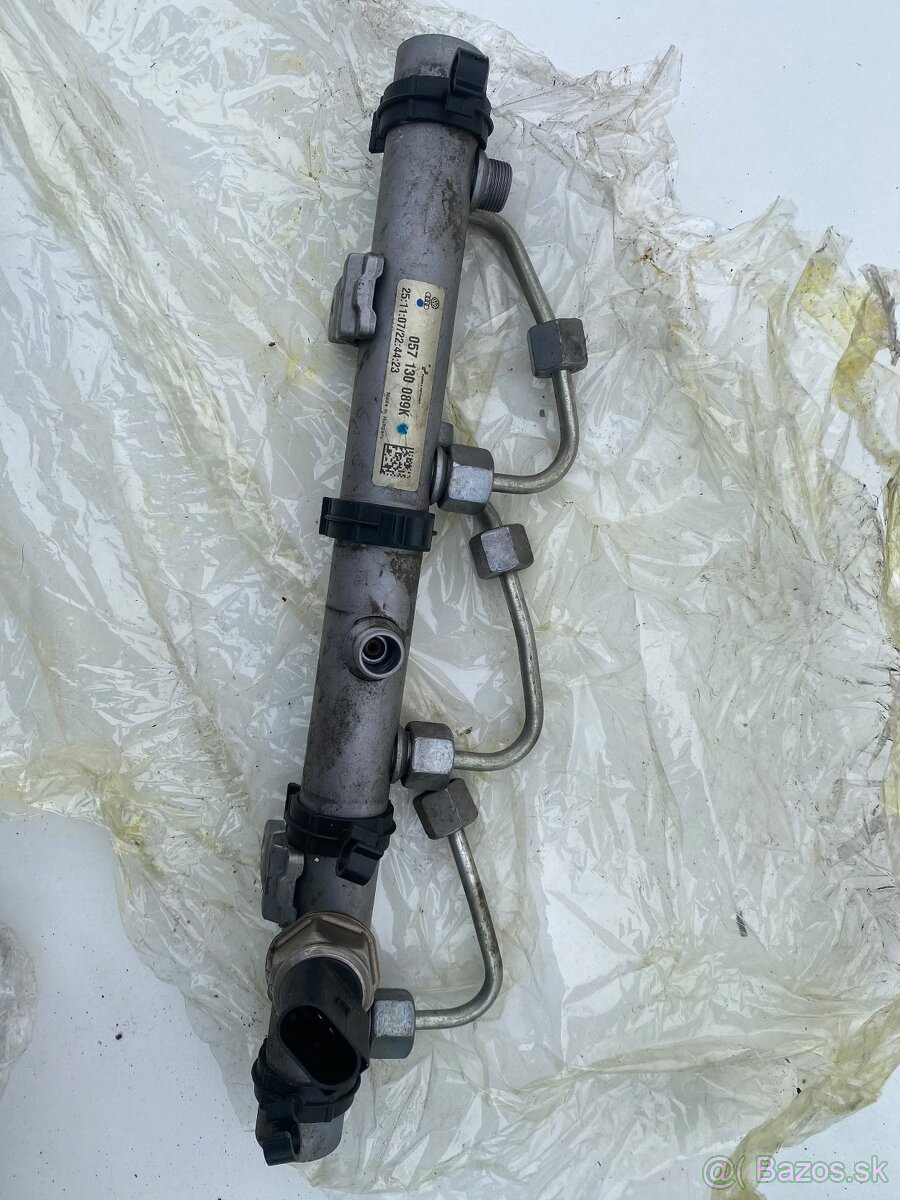 AUDI A8 náhradné diely - motor - vstrekovače atd - 6