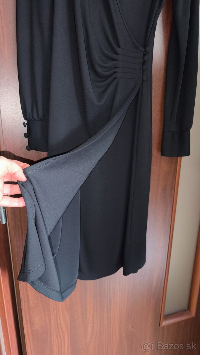 Čierne zavinovacie šaty - 6