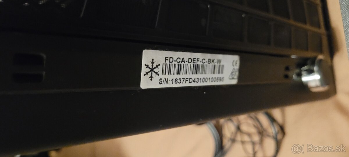 Predám Fractal Design Define C - 6