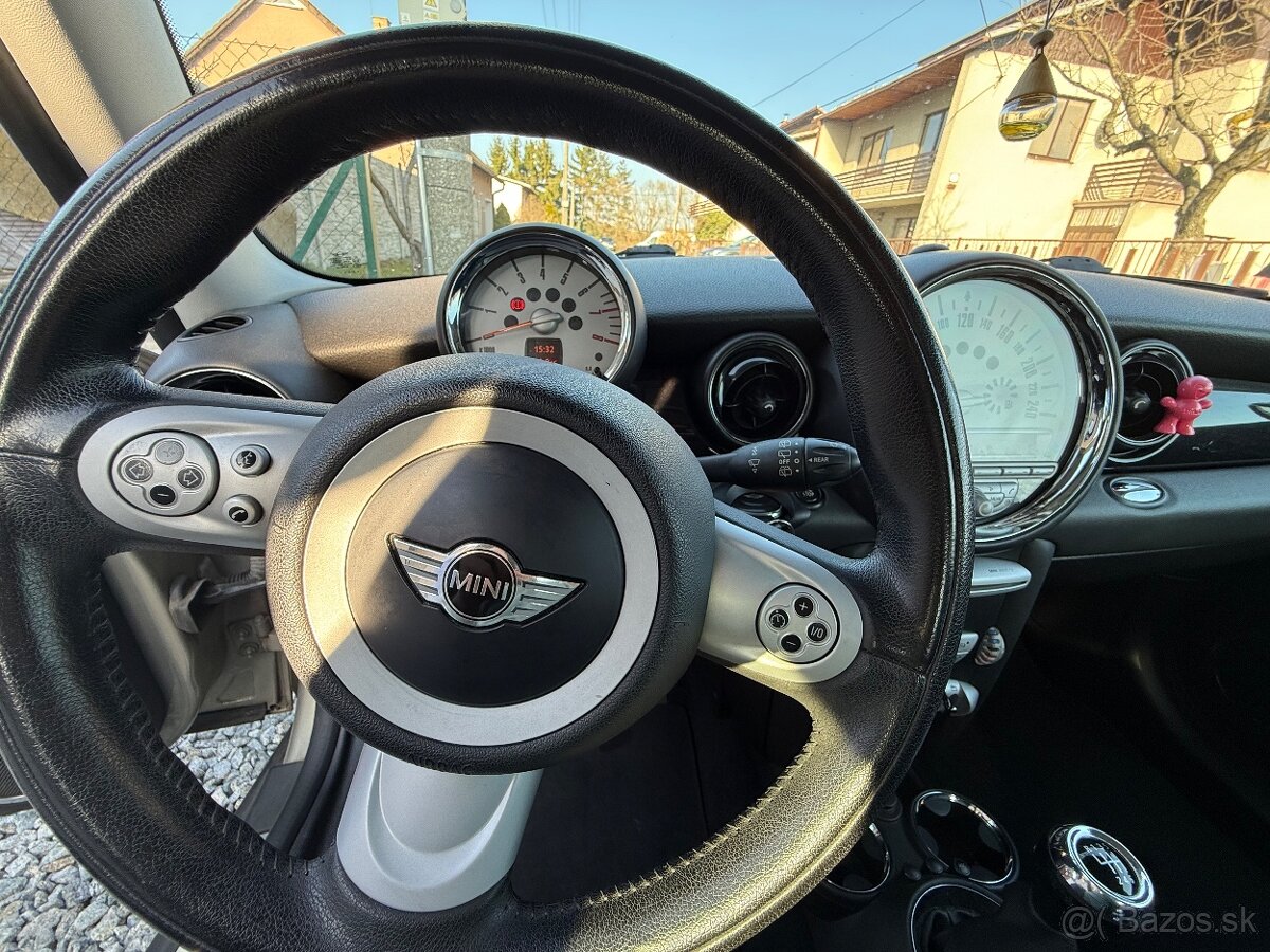 Mini Cooper R56 1,6 88kw r.v. 2007 - 6