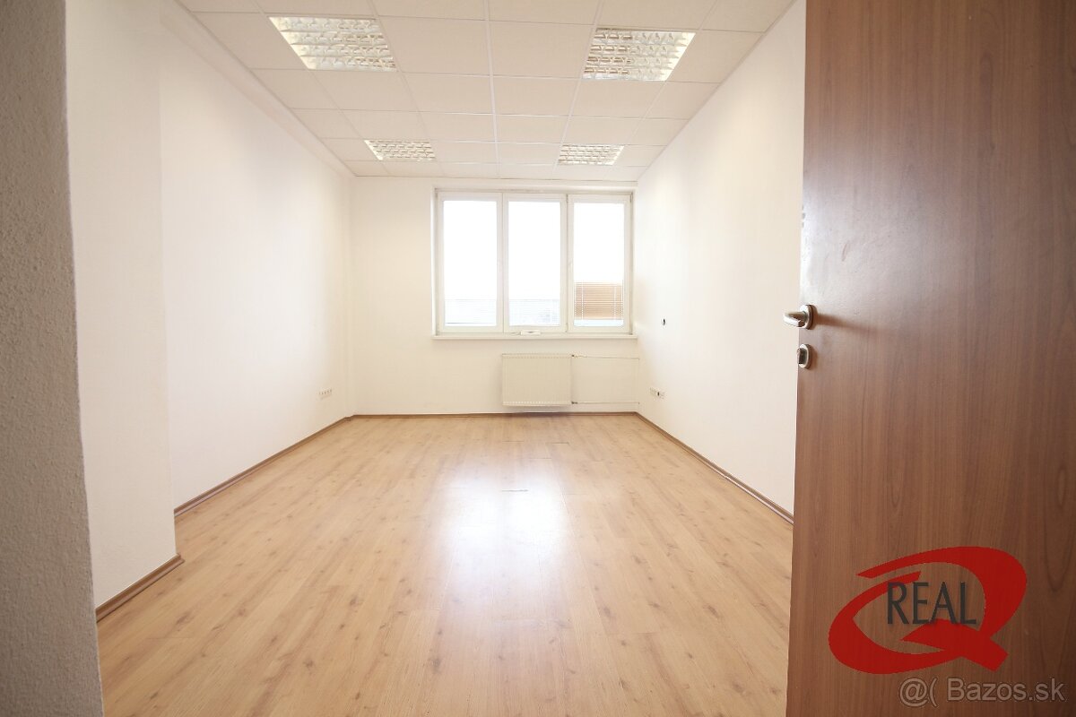 BEZ PROVÍZIE, KANCELÁRIE V RUŽINOVE, TRENČIANSKA UL - 6