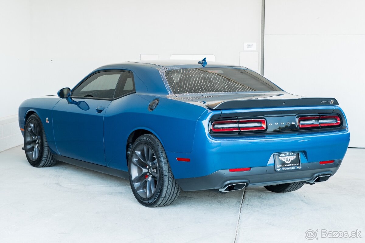 2023✅V ZÁRUKE-DODGE CHALLENGER 6.4 R/T Scat Pack - 6