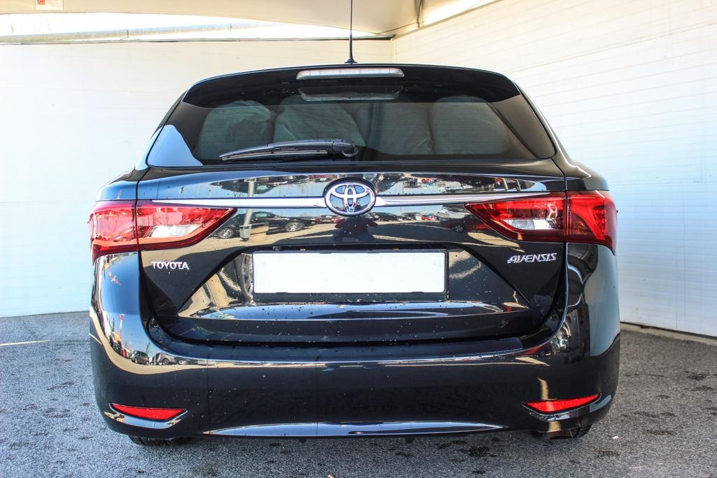 329- Toyota, Avensis, 2015, nafta, 1.6 D-4D Business, 82kw - 6
