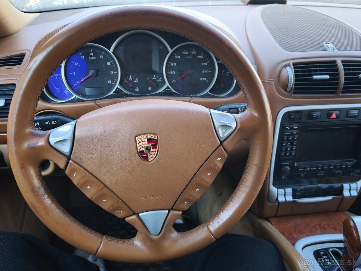 Predám Porsche Cayenne - 6