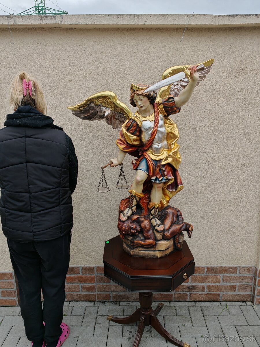 Drevená socha Svätého Michala - 6