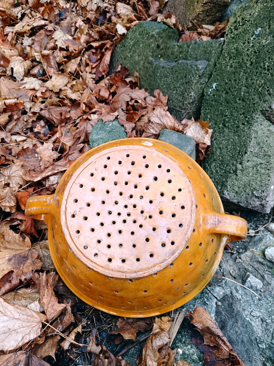 Unikátny starožitný keramický cedník - 6