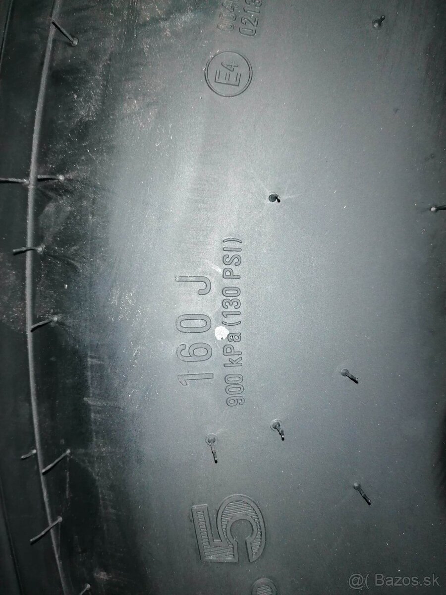 435/50 R19,5 Kumho KLT03 160J - 6