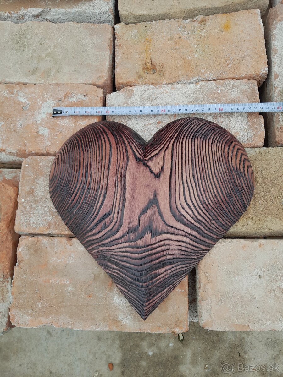 Predám drevené srdce na dekoráciu darček - 6