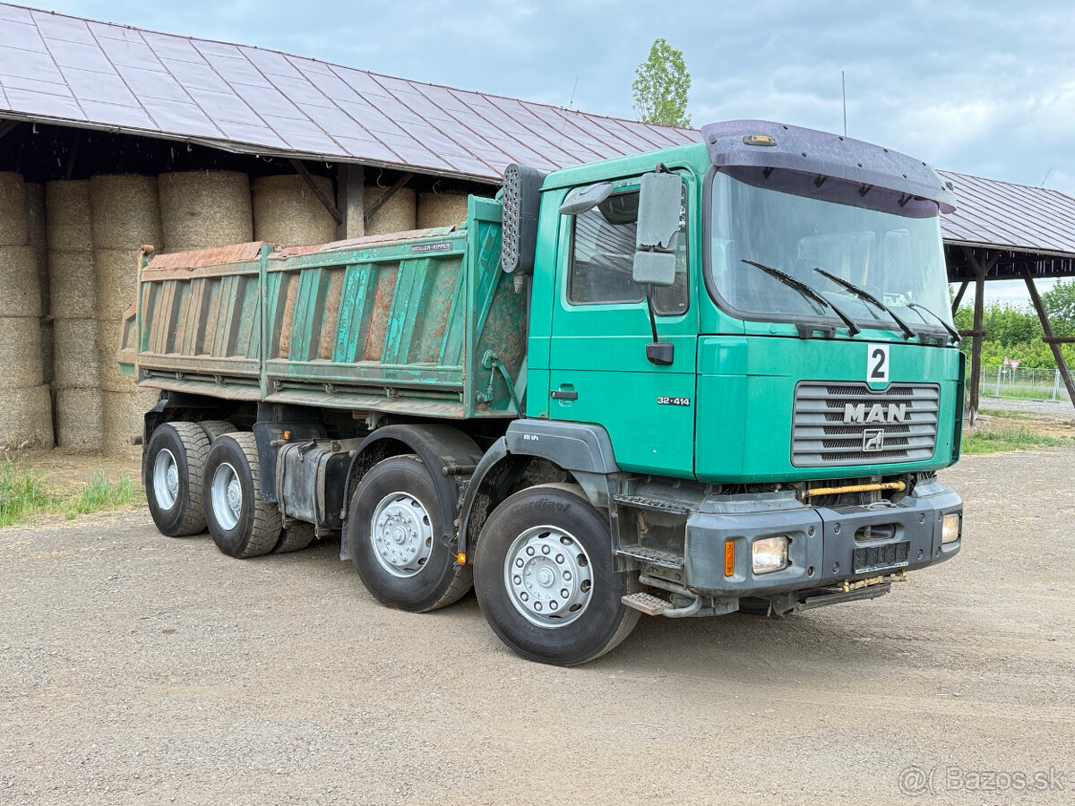 MAN 32.414 8x4 MANUAL EURO 2 - 6
