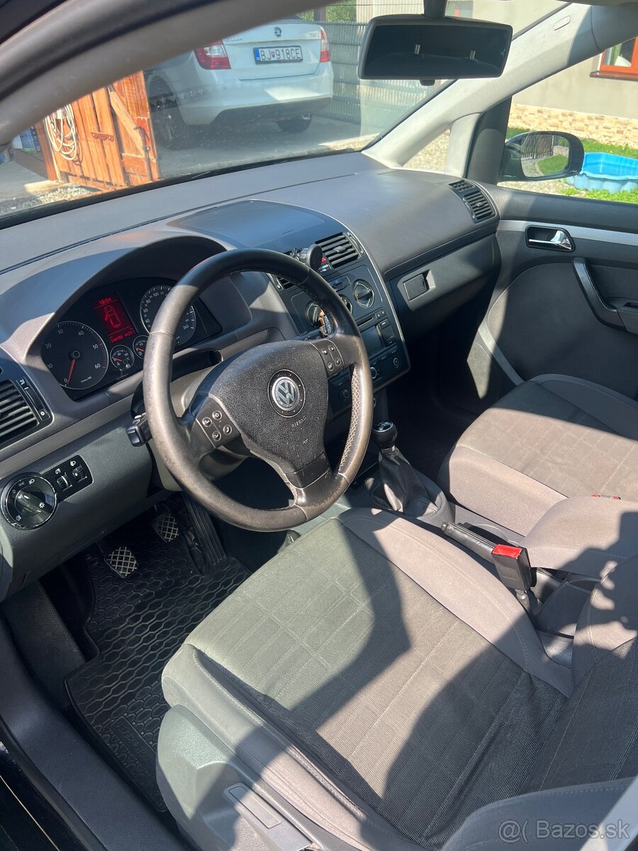 Volkswagen - 6