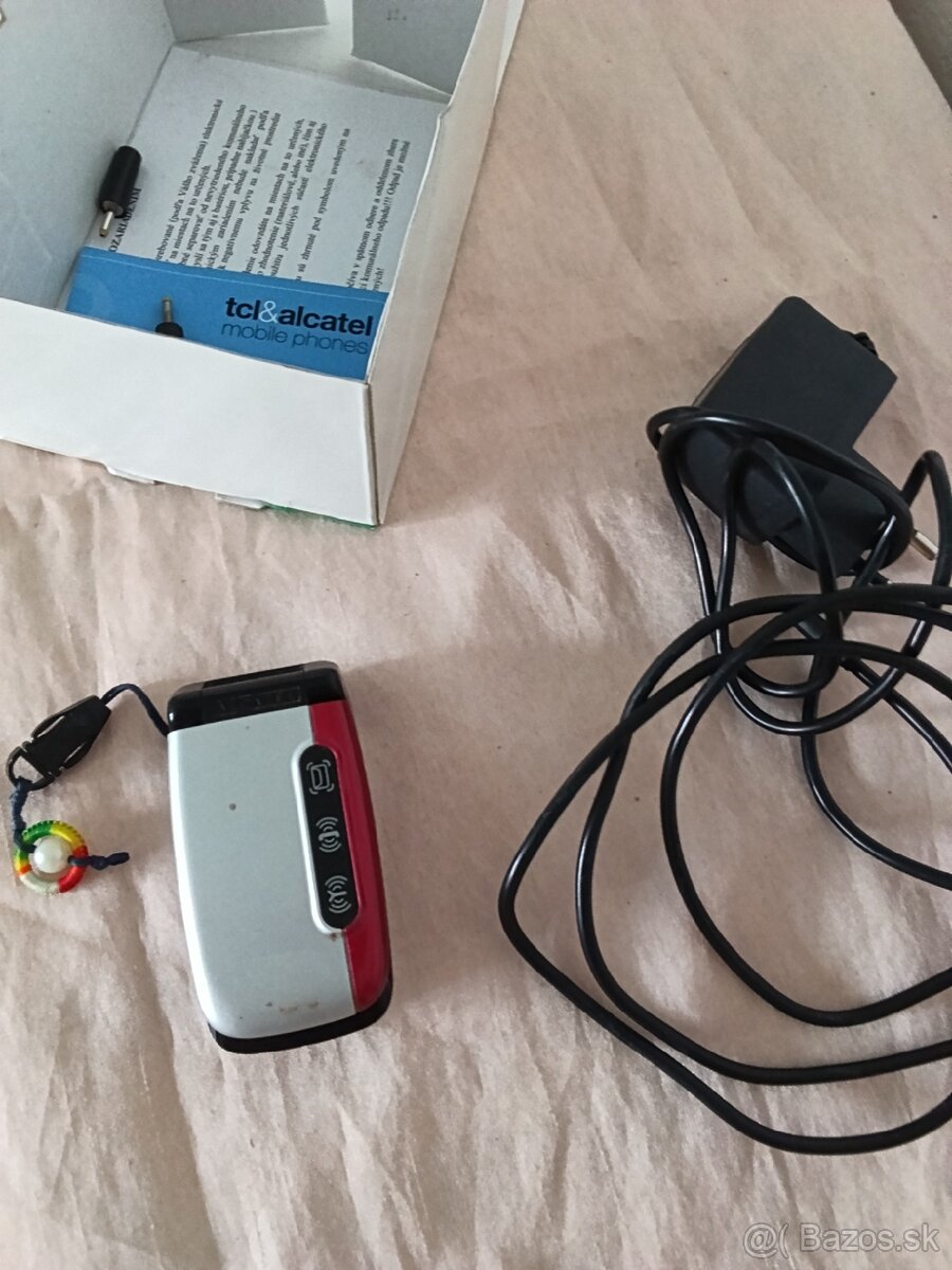 STARY ALCATEL S KRABICOU A NABIJACKOU - 6