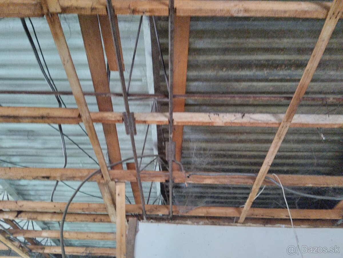 Striekaná izolácia Pur penou - 6